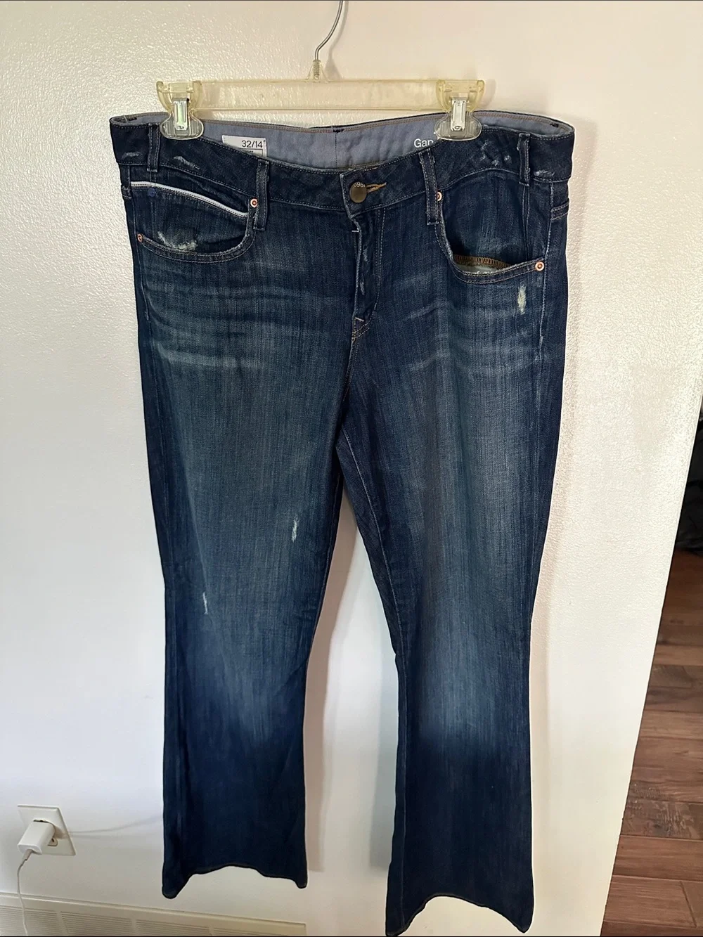 GAP - Dark Blue Flare Jeans - Classic Wide Leg